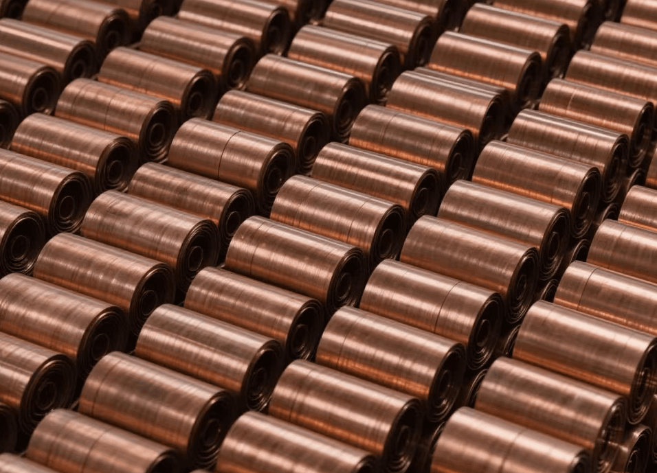 2月27日铜期货CU2604合约低开高走，日内上涨1220元/吨